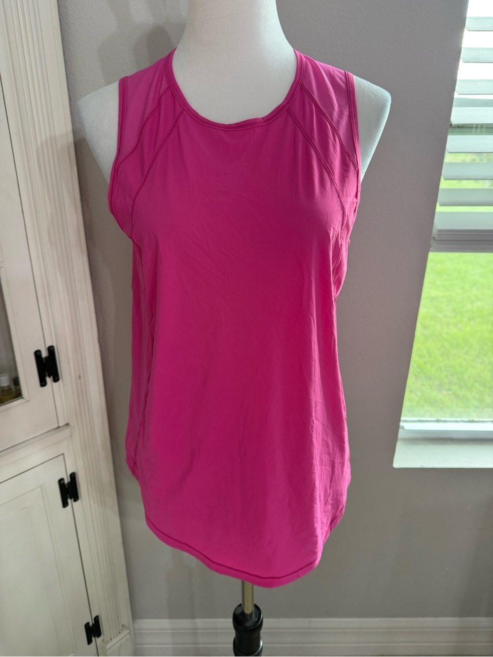 Lululemon Women's Performance Tank Top - Pink
